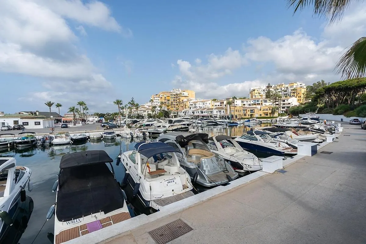 Cabopino Port Modern 2 Bedroom Apartment Марбелья